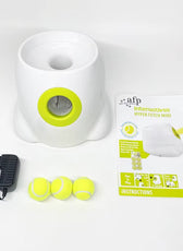 Dog Pet Toys Tennis Launcher Automatic Throwing Machine Pet Ball Throw Device 3/6/9M Section Emission with 3 Balls Dog Training
